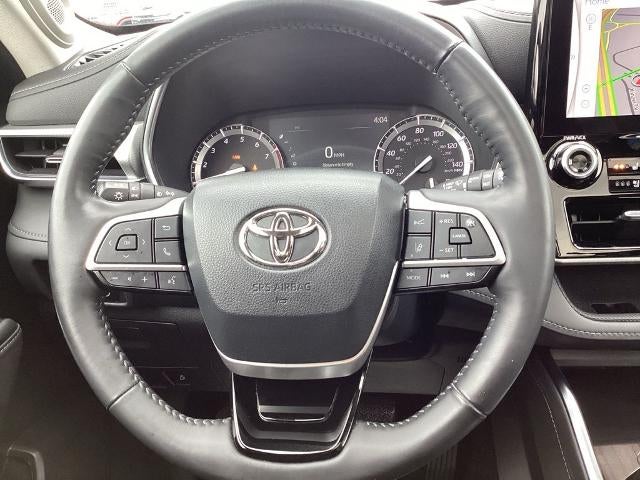 2022 Toyota Highlander Platinum AWD (Natl)