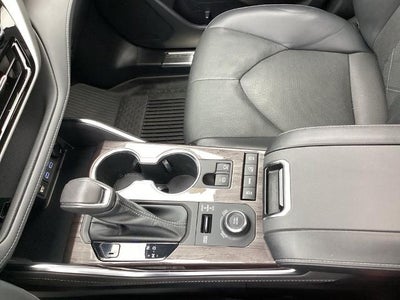 2022 Toyota Highlander Platinum AWD (Natl)