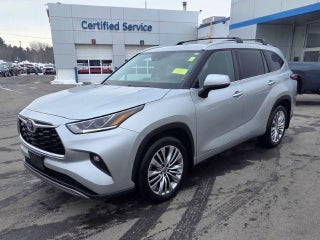 2022 Toyota Highlander Platinum AWD (Natl)