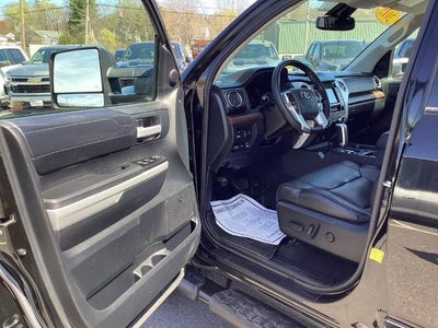 2018 Toyota Tundra 4WD 4WD Limited CrewMax 5.5' Bed 5.7L (Natl)
