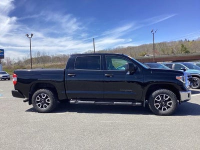 2018 Toyota Tundra 4WD 4WD Limited CrewMax 5.5' Bed 5.7L (Natl)
