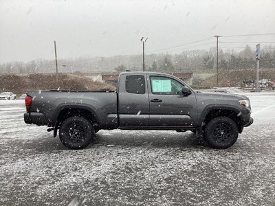 2019 Toyota Tacoma 4WD 4WD SR Access Cab 6' Bed V6 AT (SE)