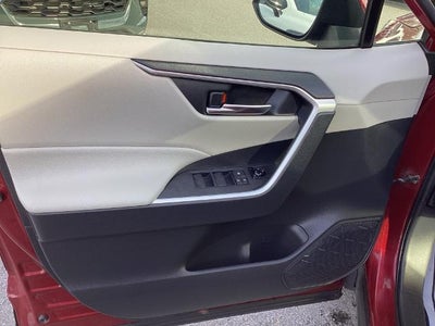 2019 Toyota RAV4 XLE AWD (Natl)