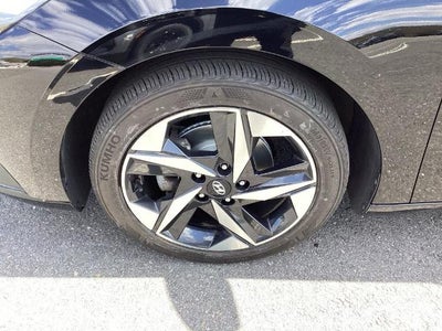 2023 Hyundai ELANTRA SEL IVT