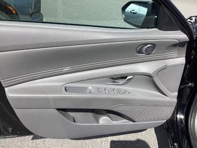 2023 Hyundai ELANTRA SEL IVT