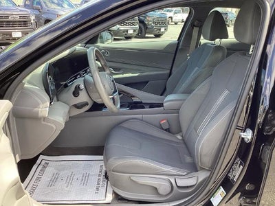 2023 Hyundai ELANTRA SEL IVT