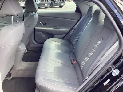 2023 Hyundai ELANTRA SEL IVT