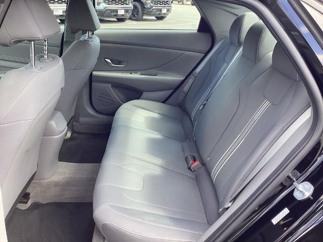 2023 Hyundai ELANTRA SEL IVT