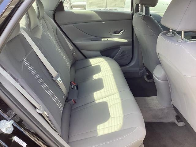 2023 Hyundai ELANTRA SEL IVT