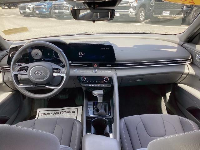 2023 Hyundai ELANTRA SEL IVT