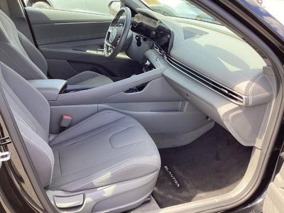 2023 Hyundai ELANTRA SEL IVT