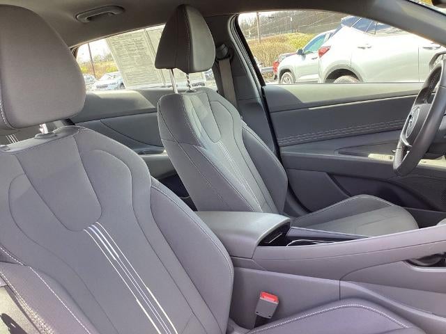 2023 Hyundai ELANTRA SEL IVT